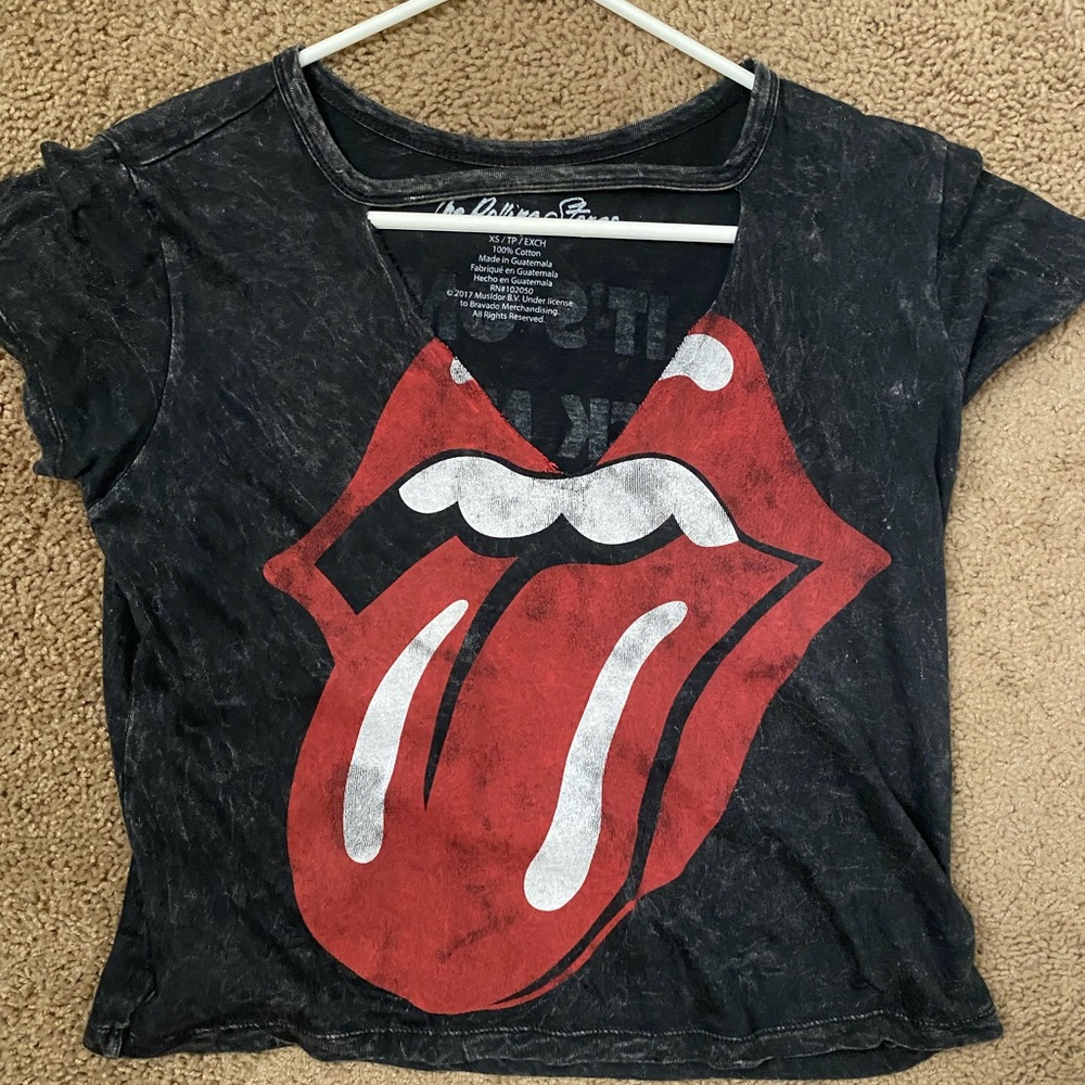 COPY - cute american eagle Rolling Stones top !